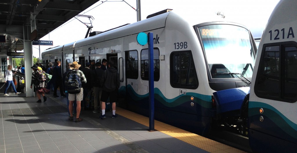 Link Light Rail from Seattle/Tacoma Airport into Downtown Seattle